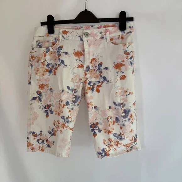 J. Jill Denim Floral Bermuda Shorts Size 6 - Picture 2 of 4